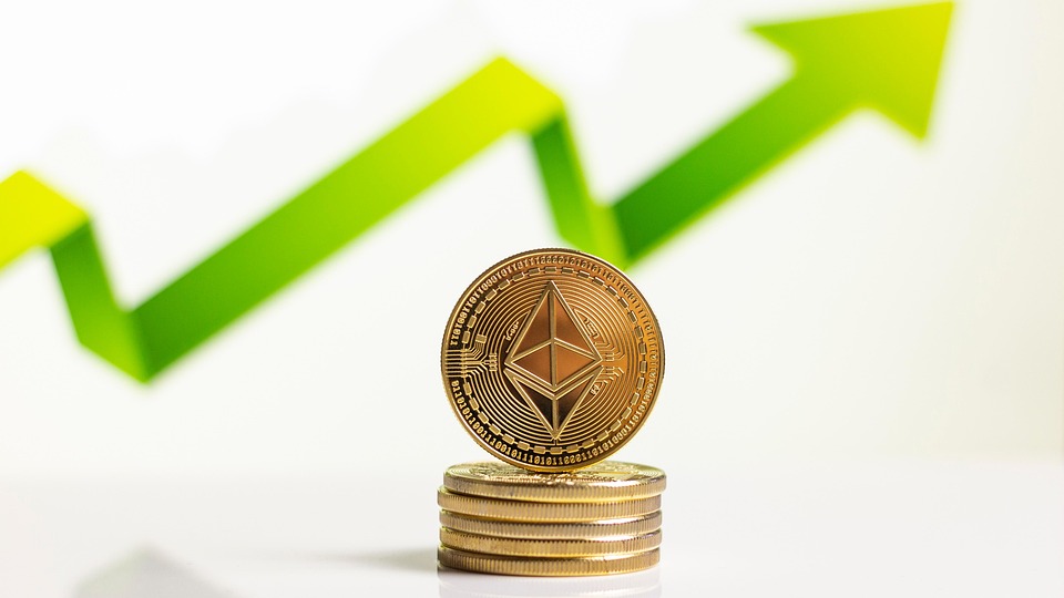 Solana Shifts from Memecoin Image as Major Banks Invest Billions into Its Ecosystem